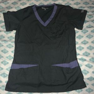 Scrub shirt